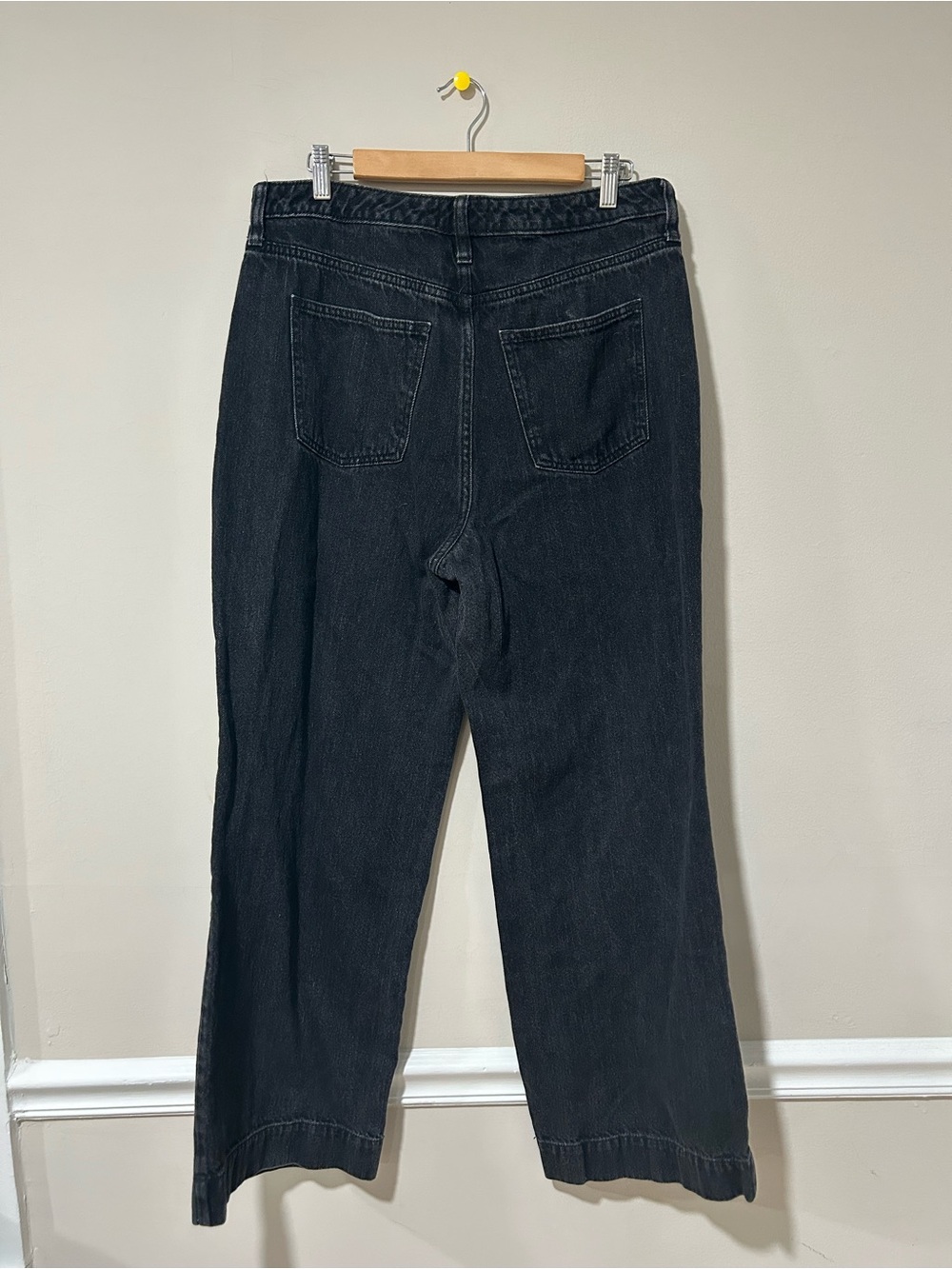 Universal Thread High-Rise Wide-Leg Jeans - Black - Picture 4 of 4